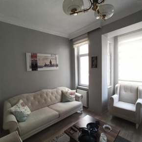 gunes hause